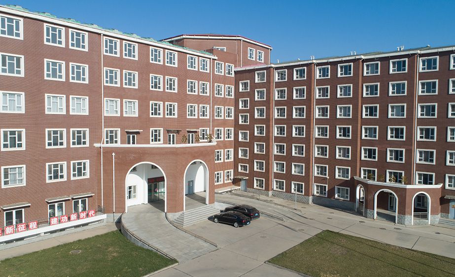 河北紫薇山制药荣获“优秀民营企业”称号，彰显行业领军地位